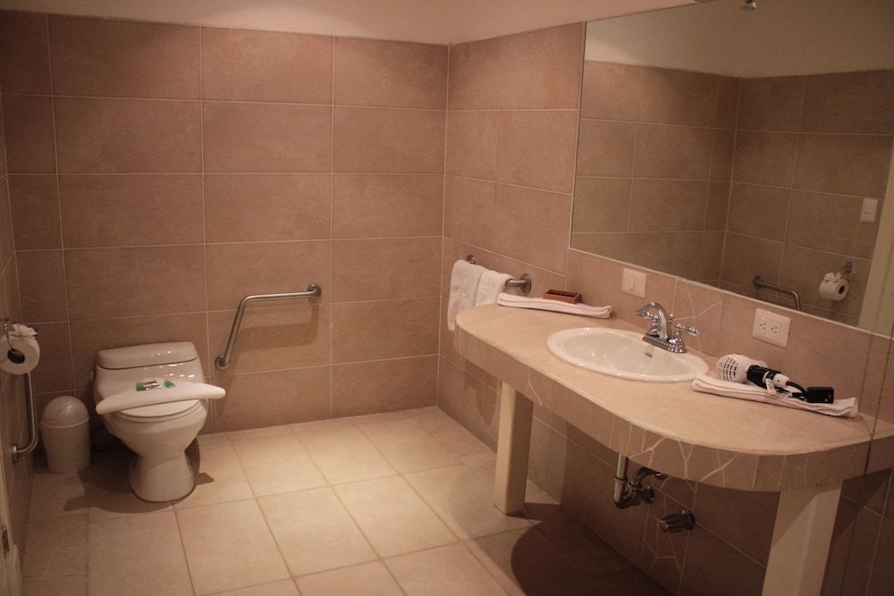 Hotel Luisiana Standard Room 5