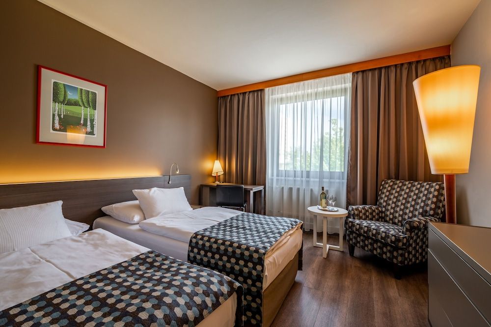 Hotel Expo Standard Twin Room 7