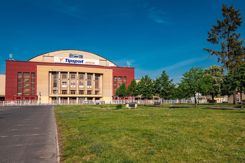 undefined Hotel Expo 4