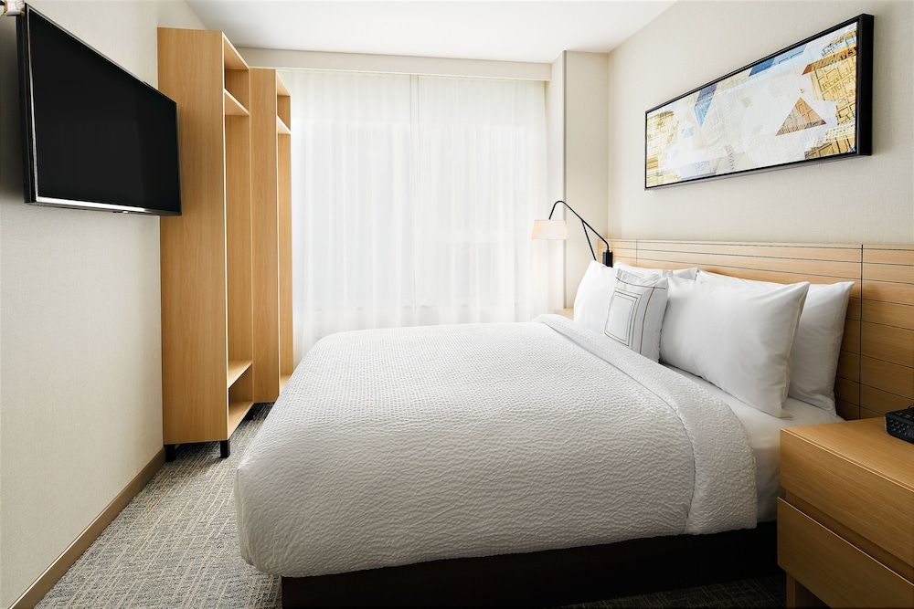 TownePlace Suites by Marriott New York Manhattan Studio, 1 Queen Bed 2