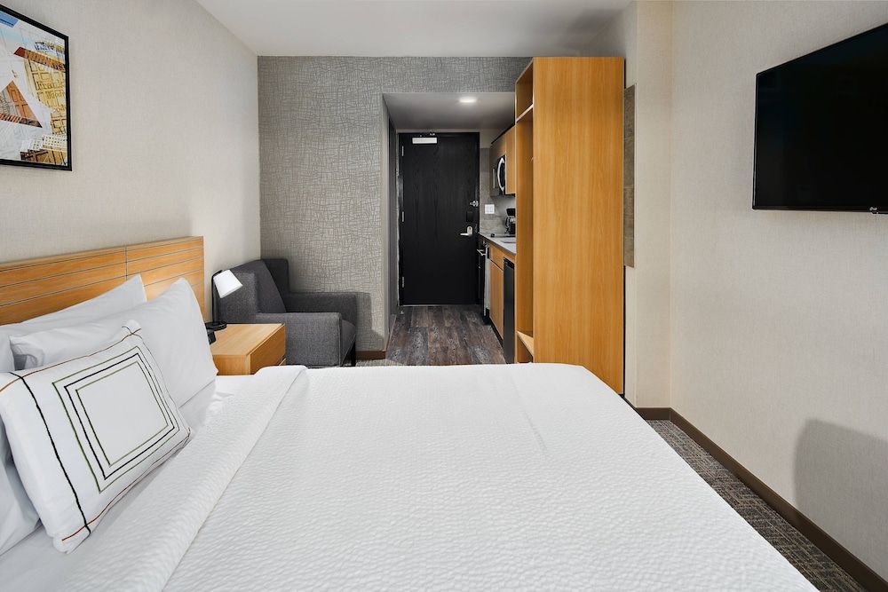 TownePlace Suites by Marriott New York Manhattan Studio, 1 Queen Bed 3