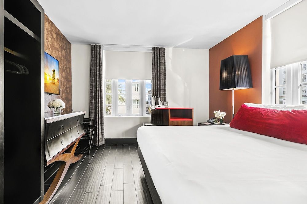 The Fairwind Hotel Superior Room, 1 King Bed 3