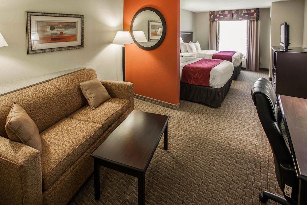 Suite, 2 Queen Beds, Non Smoking