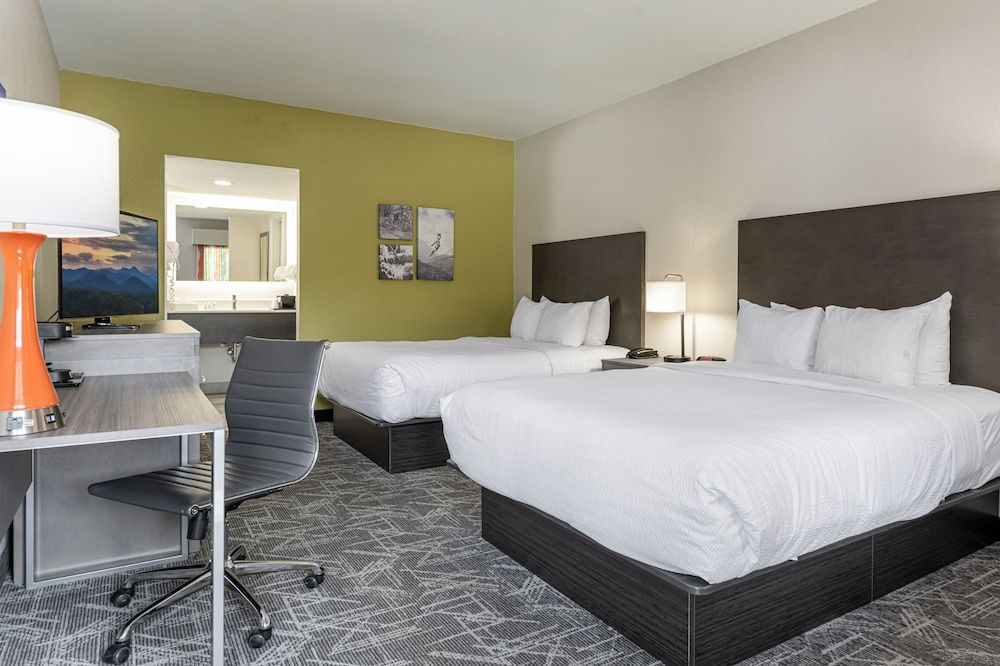 Room, 2 Queen Beds, Non Smoking
