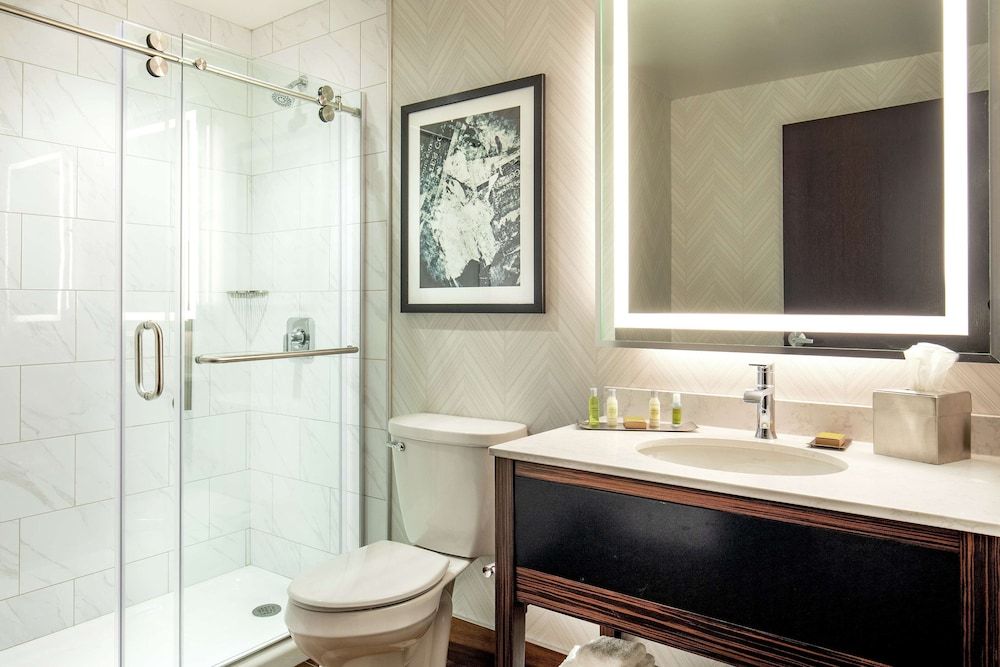 Junior Suite, 2 Queen Beds, Accessible (Hearing)