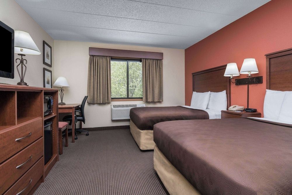 Room, 2 Queen Beds, Non Smoking (Pet Friendly)