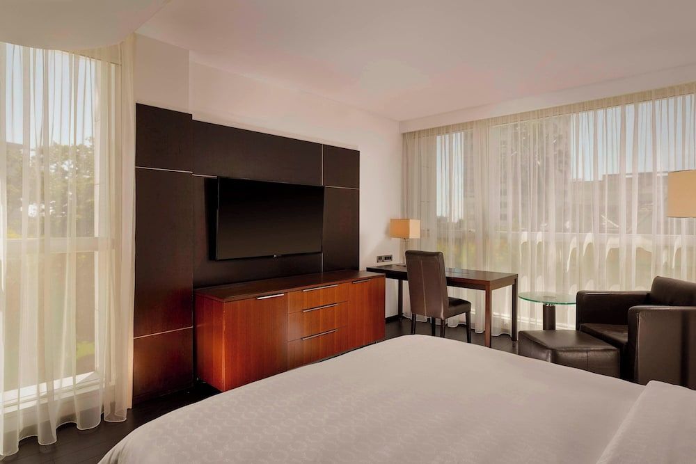 Premium Room, 1 Queen Bed
