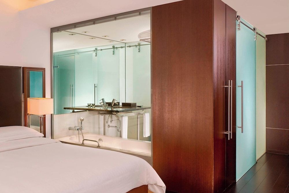 Sheraton Porto Hotel & Spa Deluxe Room, 2 Twin Beds 5