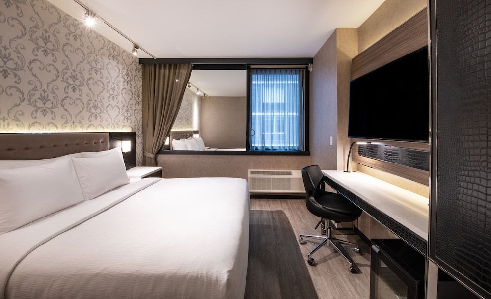 Standard Room, 1 King Bed, Accessible