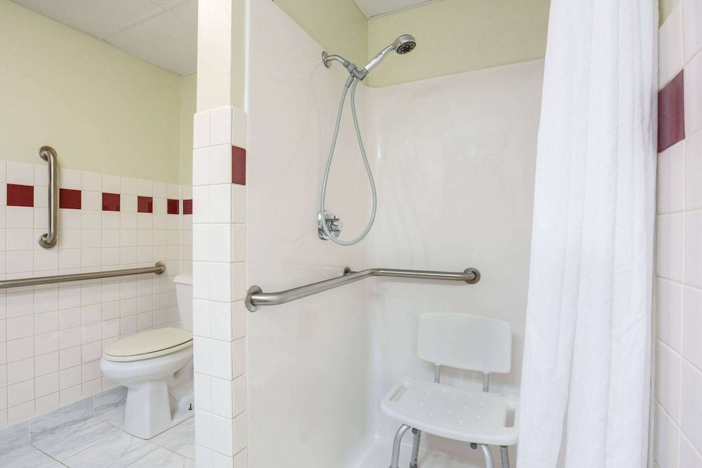 Room, 1 Queen Bed, Accessible, Non Smoking