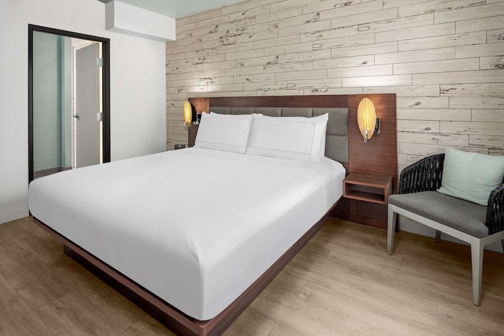 Bungalow, 1 King Bed