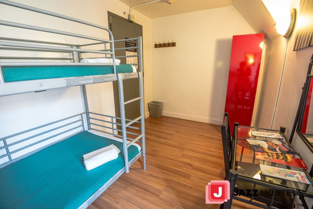 undefined Jazz On The Park Hostel 8