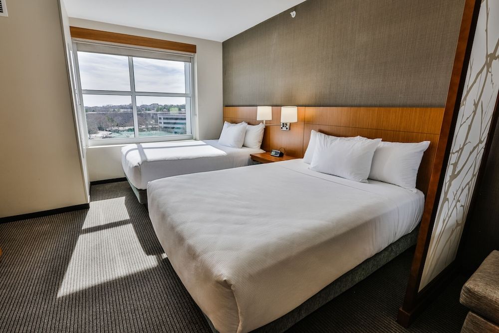 Room, Multiple Beds (2 queenbed & 1 sofabed)