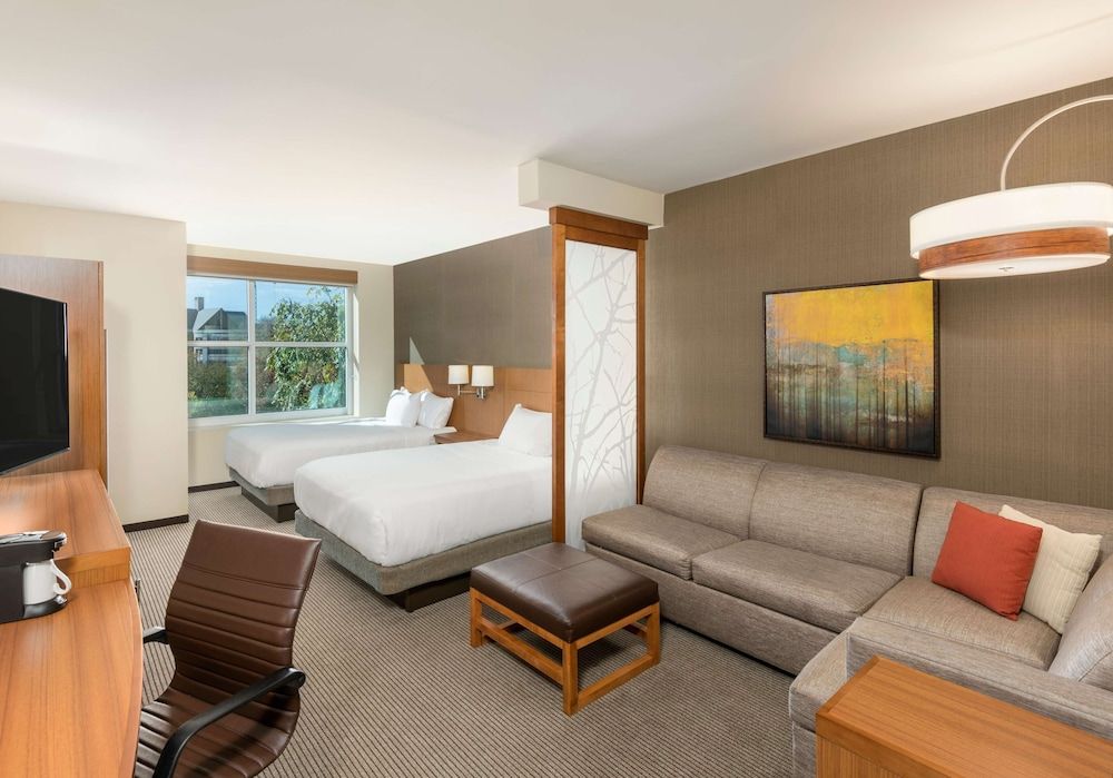 Room, Multiple Beds, Accessible, Bathtub (2 queenbed & 1 sofabed)