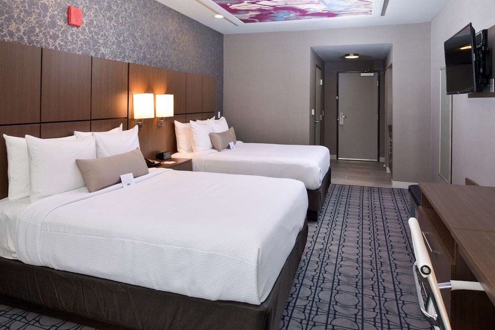 Standard Room, 2 Queen Beds, Non Smoking, Microwave