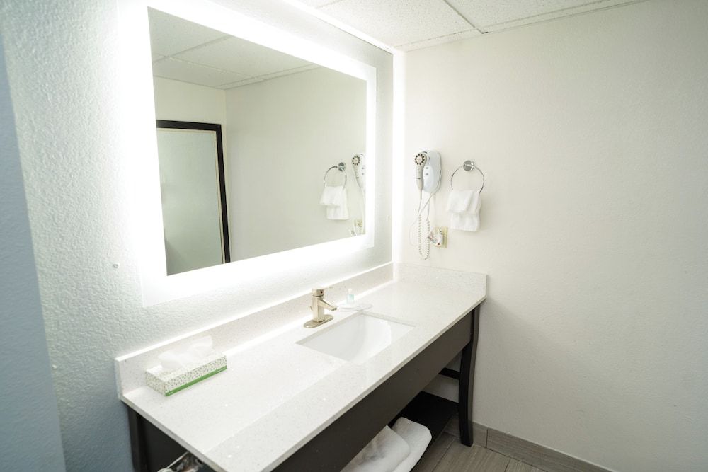 Suite, Multiple Beds, Non Smoking