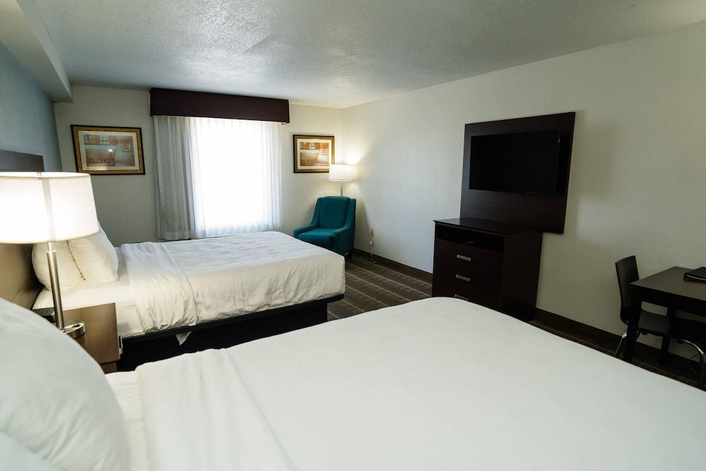 Standard Room, 2 Queen Beds, Non Smoking