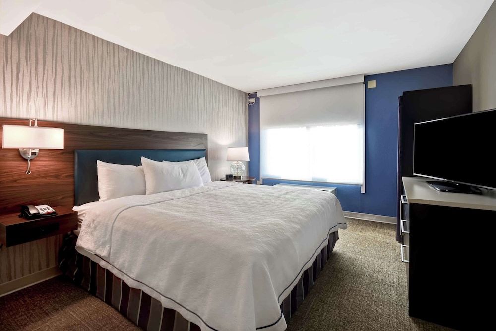 Studio Suite, 1 King Bed, Non Smoking