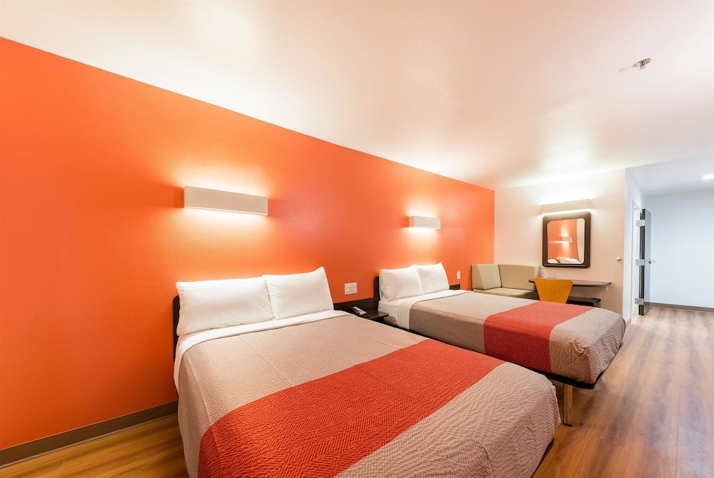 Standard Room, 2 Double Beds, Non Smoking, Refrigerator