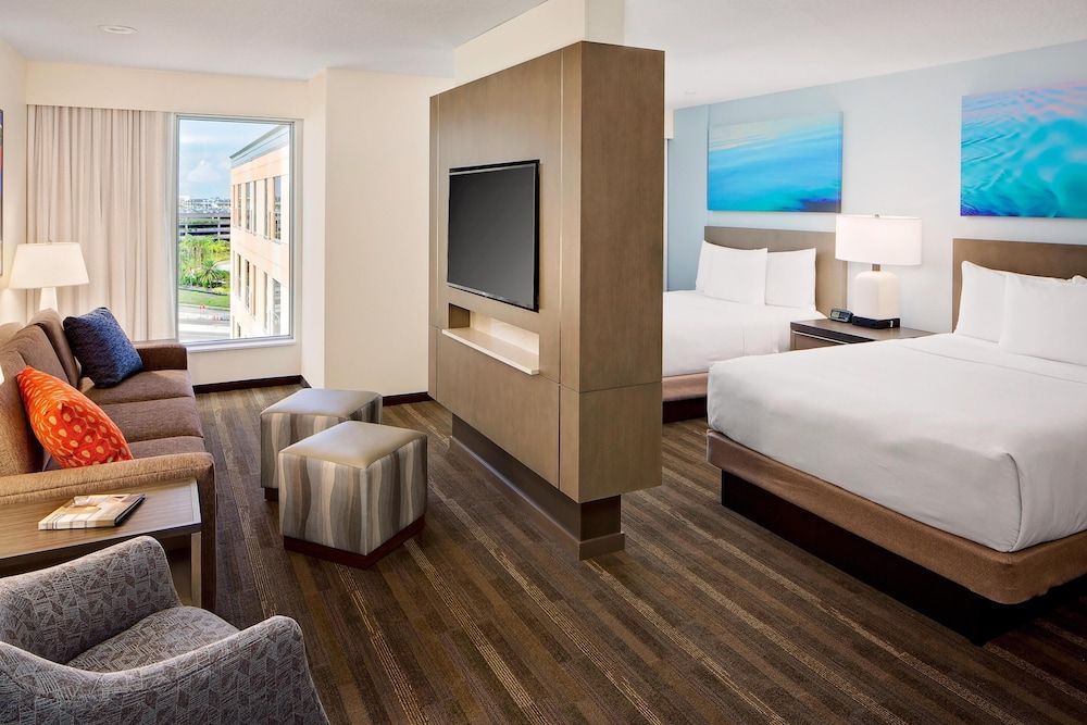 Hyatt House across from Universal Orlando Resort Studio Suite, Kitchen (2 Queen Beds with Sofa Bed) 2