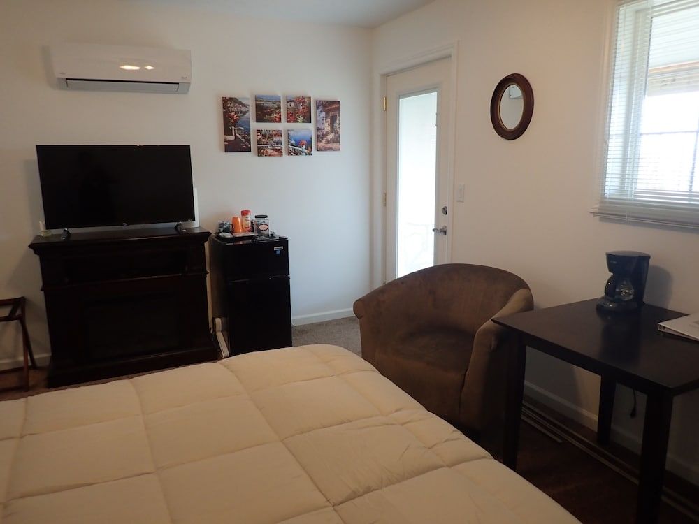 Double Room, Ensuite (Room 206 - Michael's Room)
