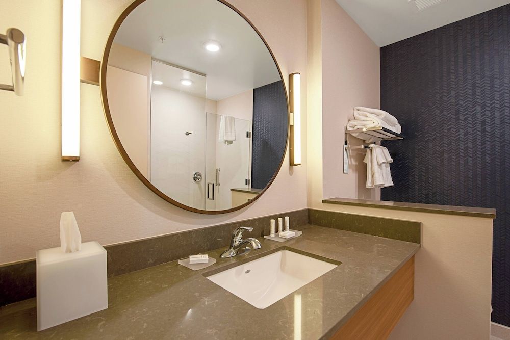 Fairfield Inn & Suites by Marriott Duluth Waterfront Room, 2 Queen Beds (Hearing Accessible)