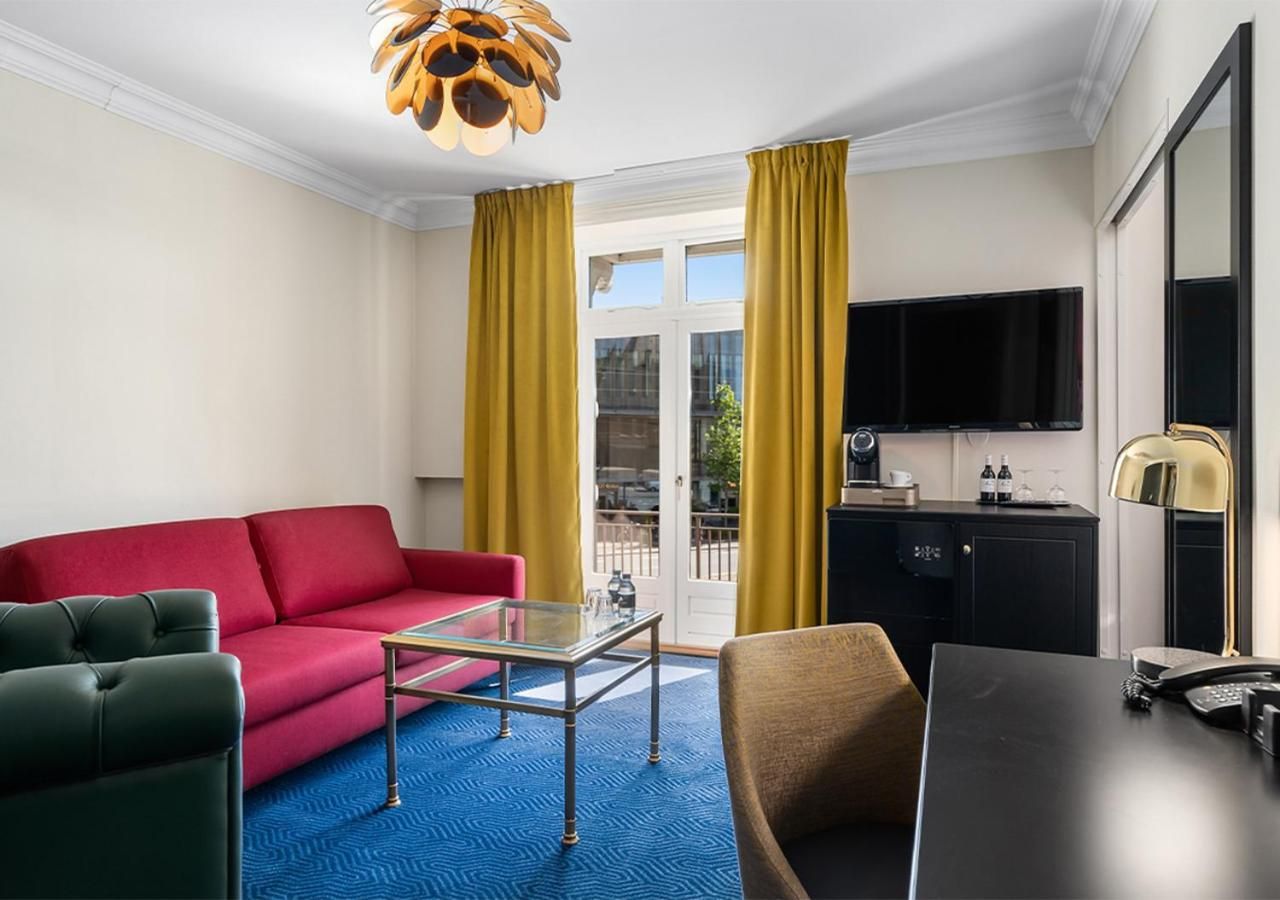 Junior Suite (2 Adults)