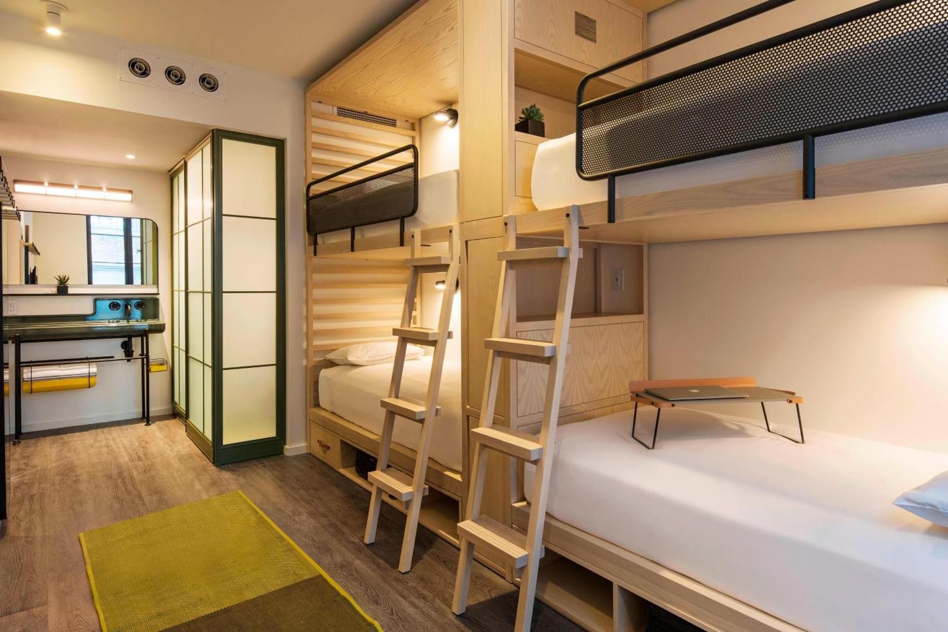 Quad Bunk, Guest room, 4 Twin bunk