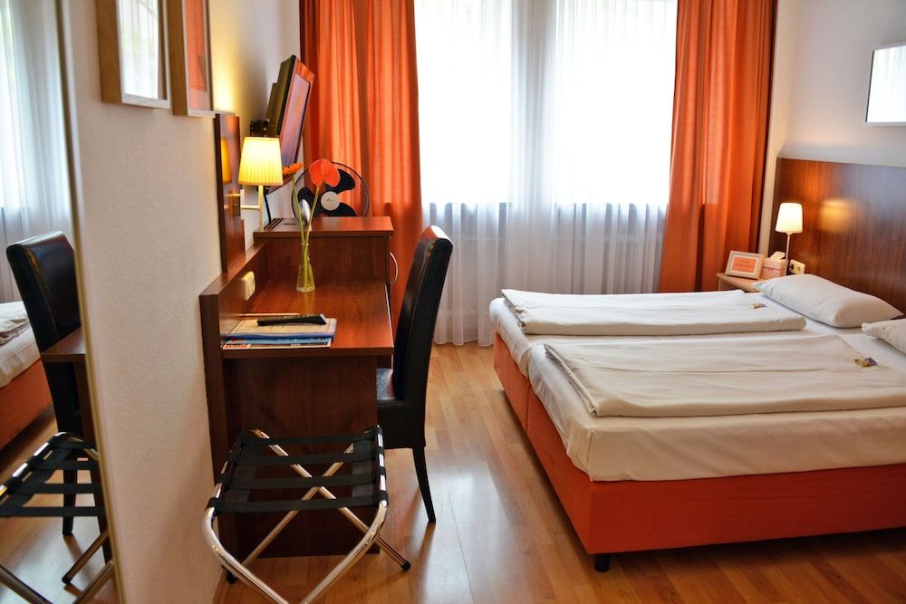 Hotel Italia Standard Double or Twin Room 2