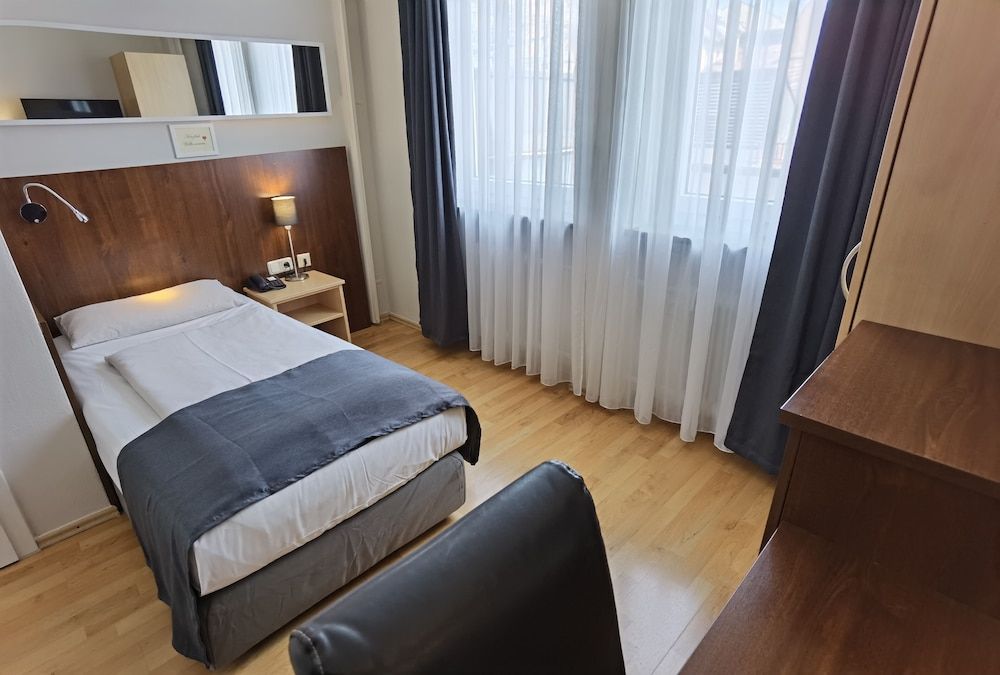 undefined Hotel Italia 6