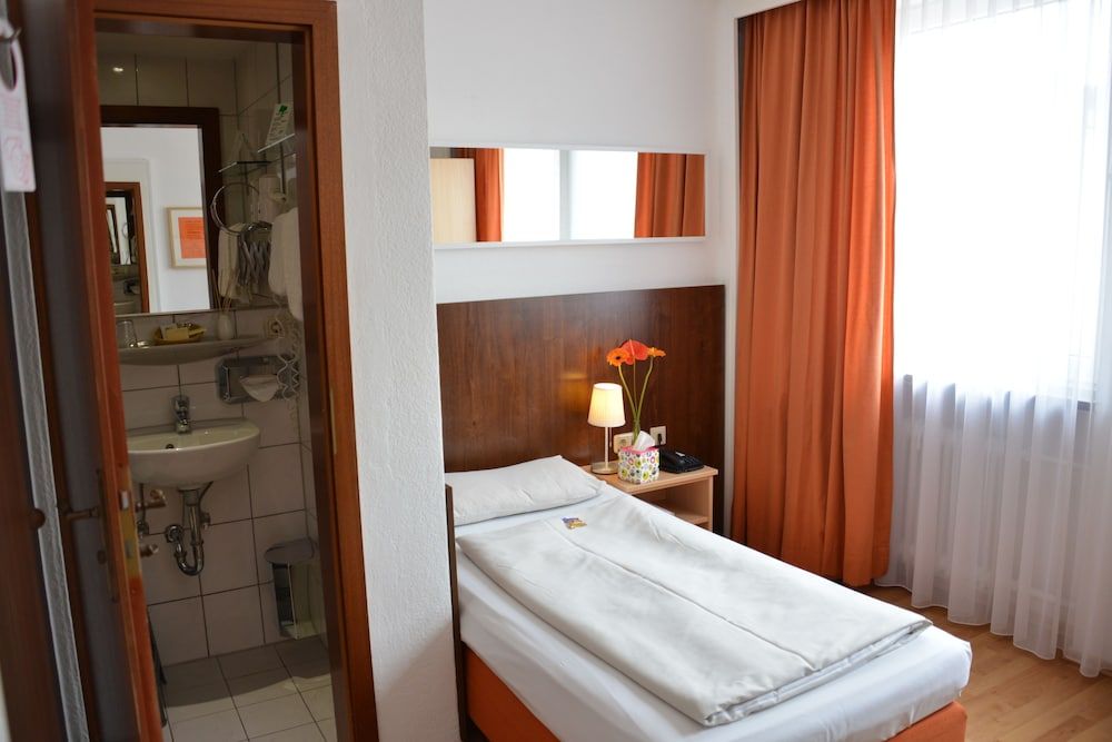 undefined Hotel Italia 8