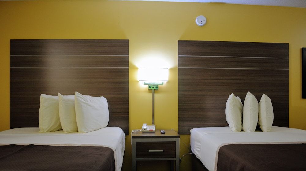 Southern Inn Lumberton Room, 2 Double Beds, Non Smoking 2