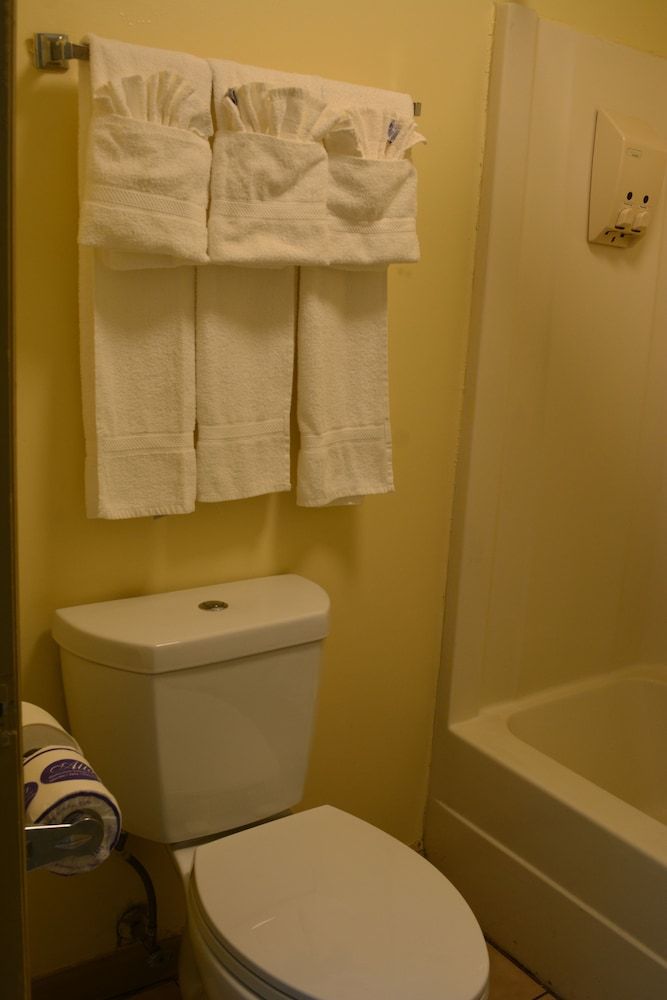 Southern Inn Lumberton Room, 2 Double Beds, Non Smoking 6