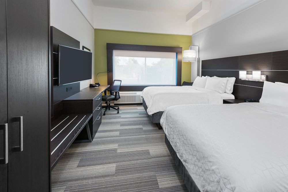 Standard Room, 2 Queen Beds, Accessible (Communications)