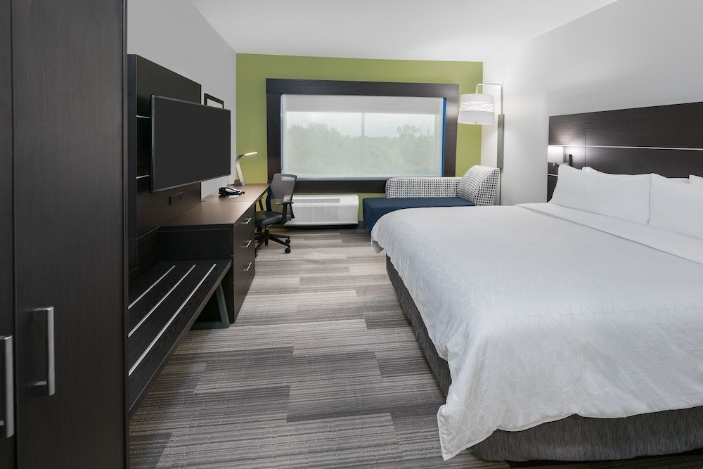 Standard Room, 1 King Bed, Accessible (Communication, Transfer Tub)