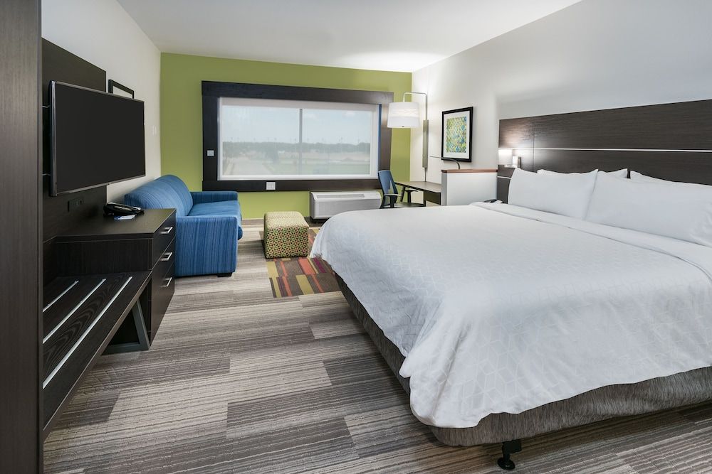 Suite, 1 Bedroom, Accessible (Communications, Accessible Tub)