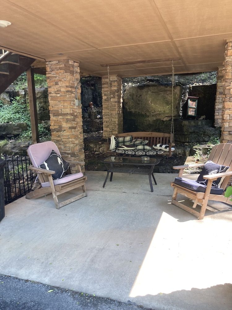 Stoney Brook: Treehouse #2