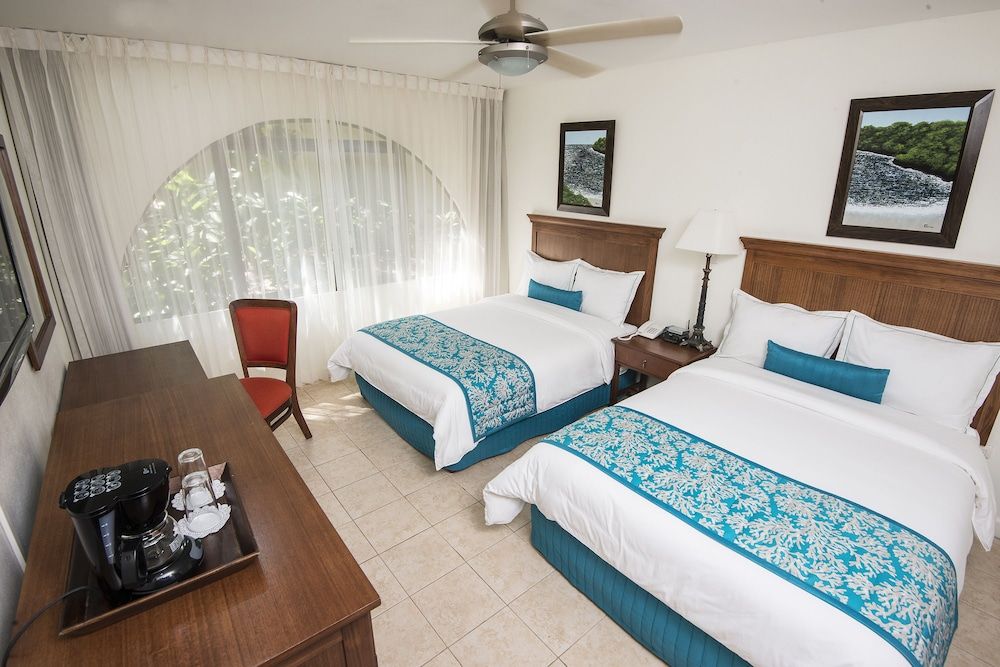 Hotel Punta Leona Standard Room, 2 Double Beds (Selvamar)