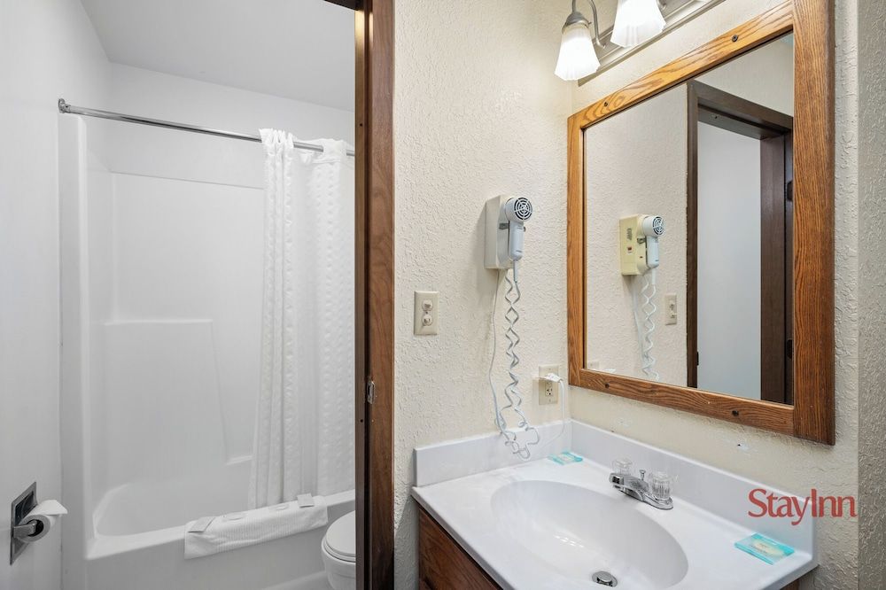 Stay Inn Double Room 7