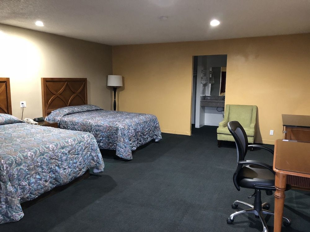 Grand Room, 1 King Bed, Accessible