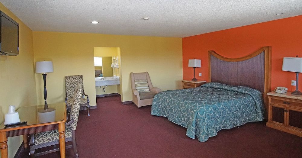 Grand Room, 1 King Bed, Non Smoking