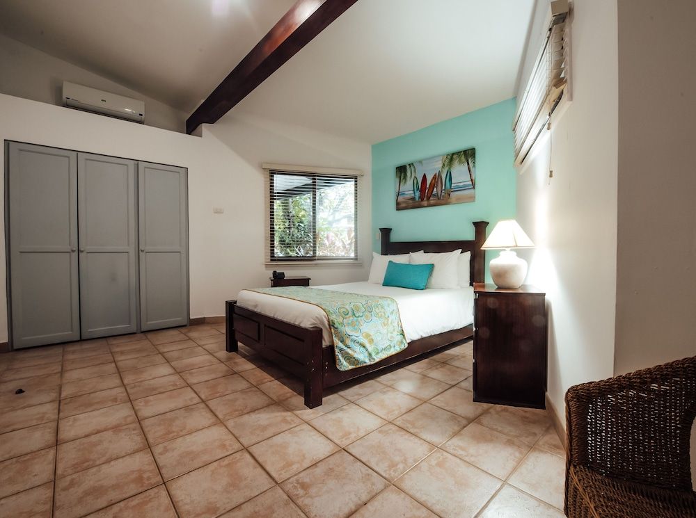 One Bedroom Apartment