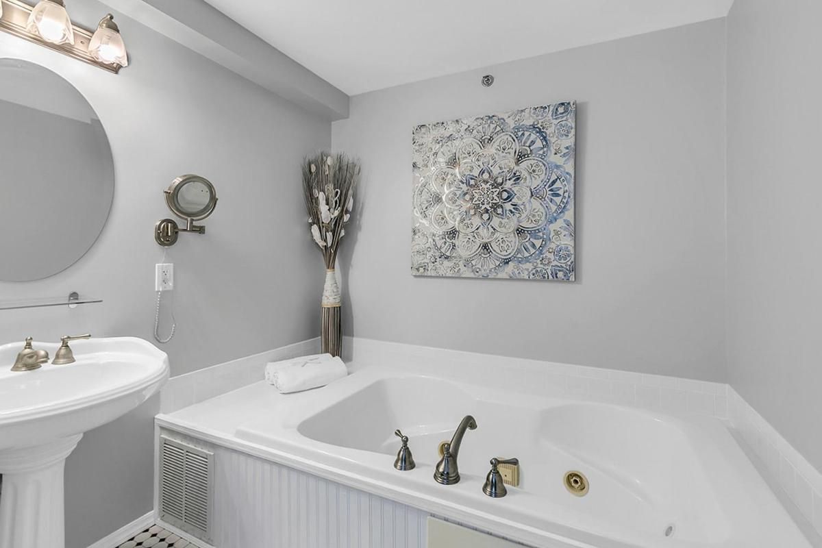 Tandem Bike Inn Superior King Room 2