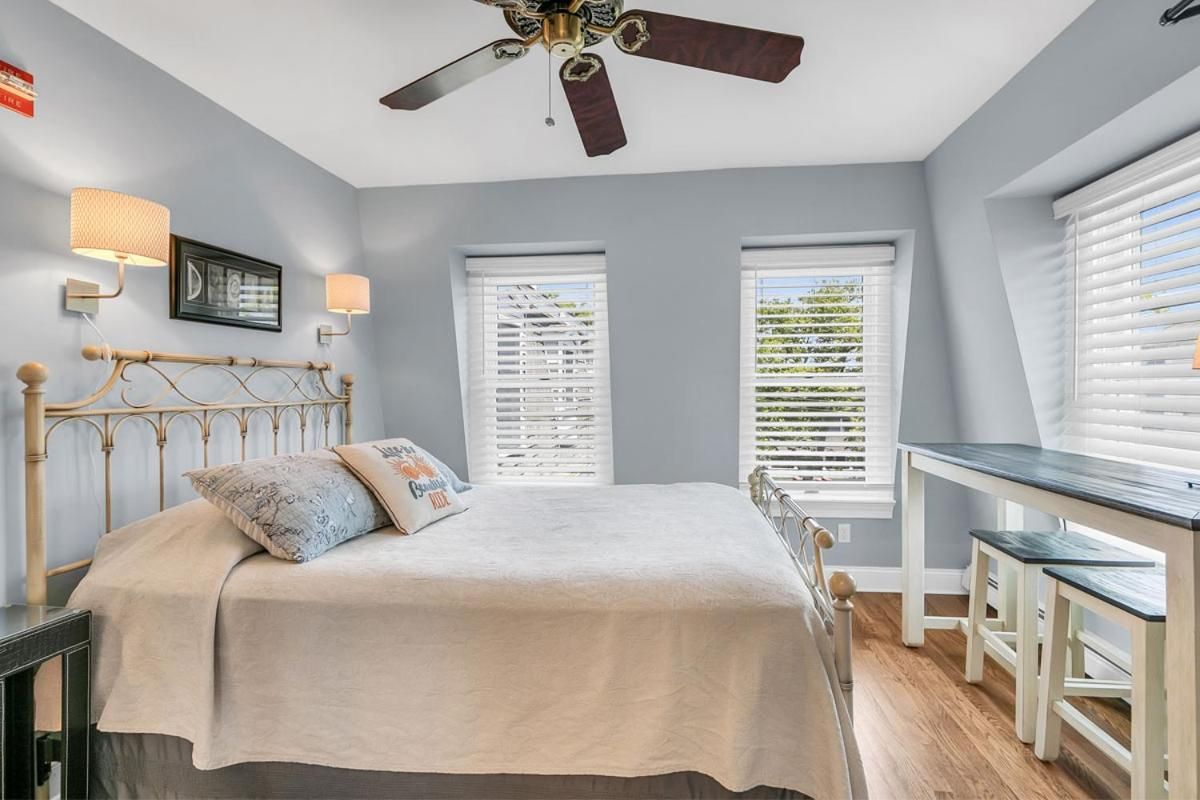 Tandem Bike Inn Standard Queen Room 2