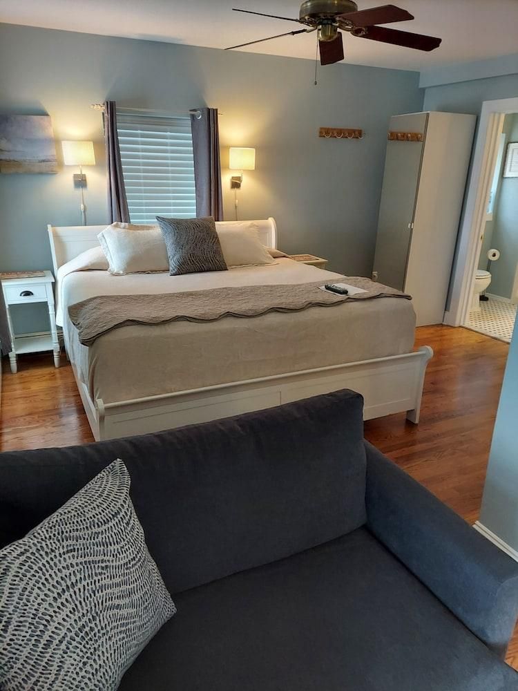 Tandem Bike Inn King Room