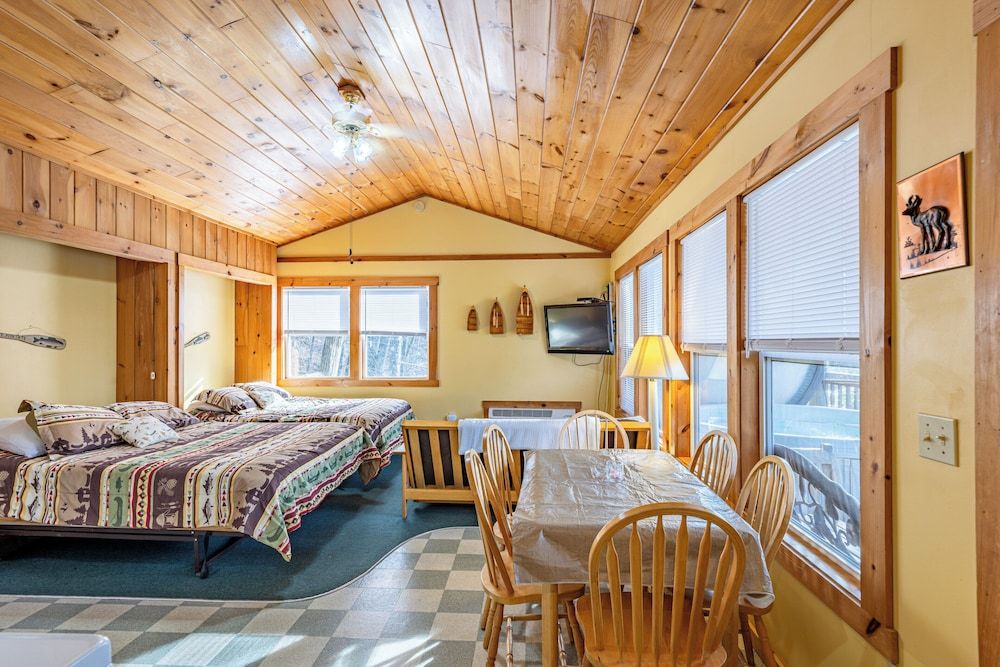 #1 - Gone Fishing Cabin