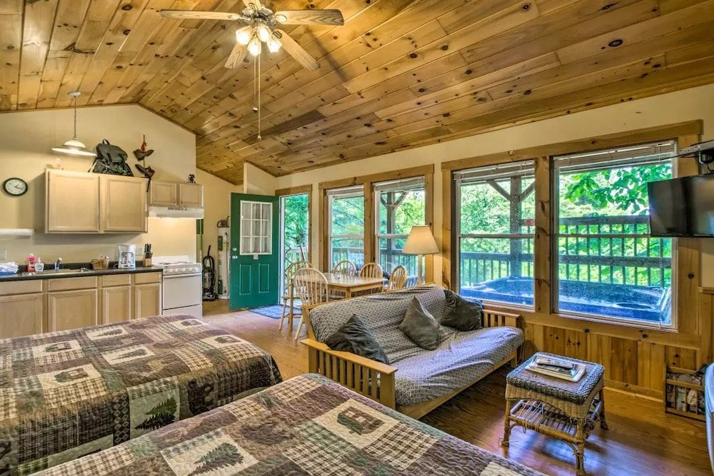 #2 - Gone Hiking Cabin
