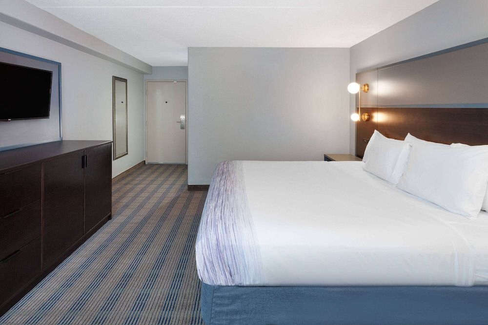 Room, 1 King Bed, Non Smoking