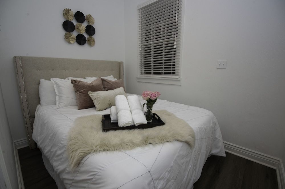 House, 5 Bedrooms