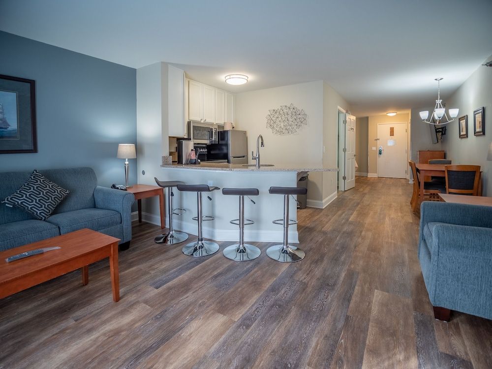 The Cove Of Lake Geneva Anchor Studio Suite 5